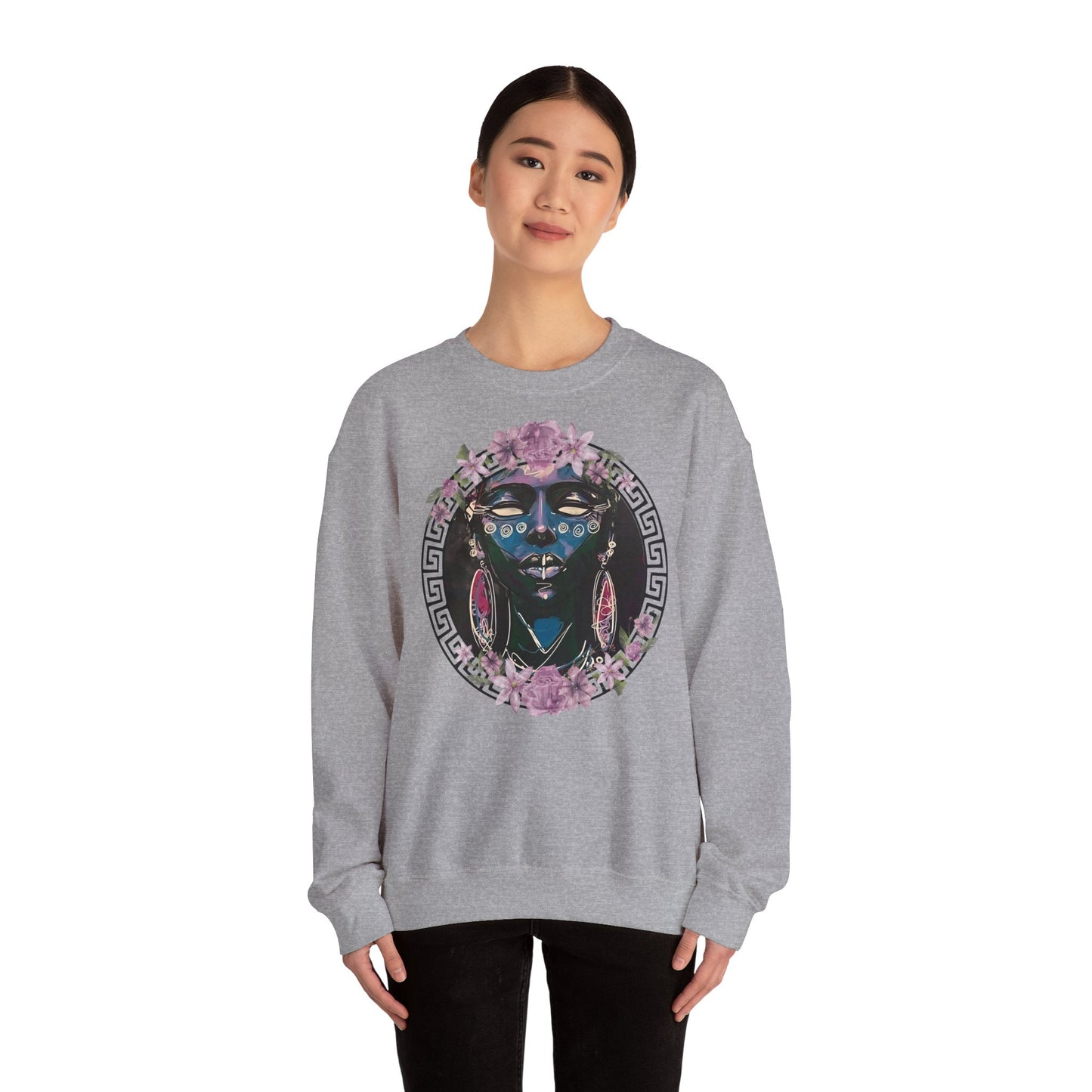 Unisex Heavy Sweatshirt : Queen